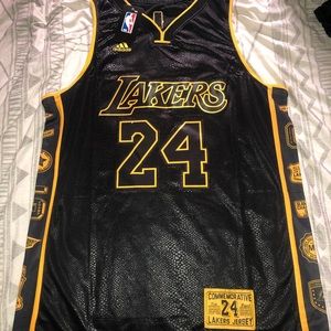Kobe Bryant Black/Gold Achievements Lakers Jersey